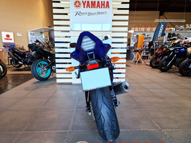 YAMAHA YZF-R6