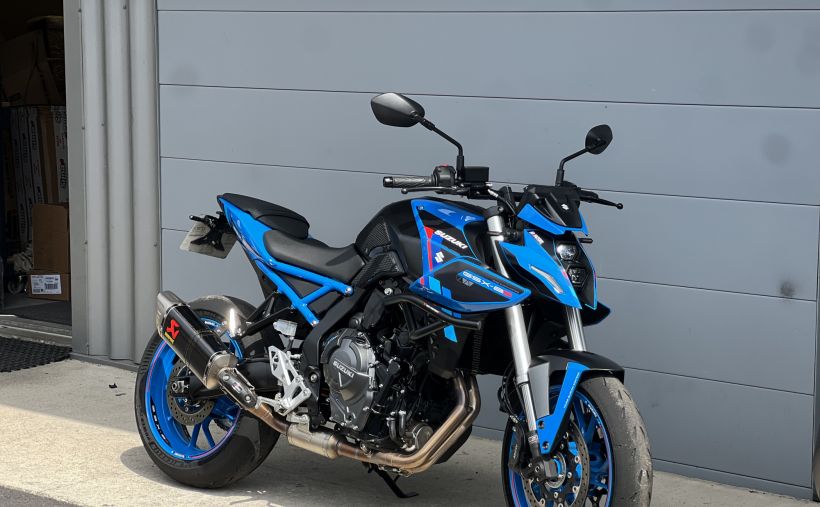 SUZUKI GSX-8S 1