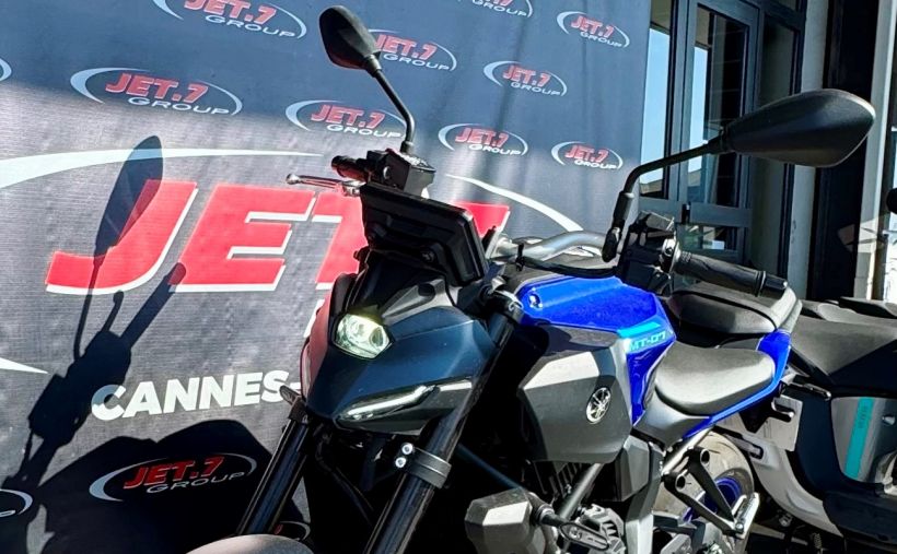 YAMAHA MT-07 Y-AMT 3