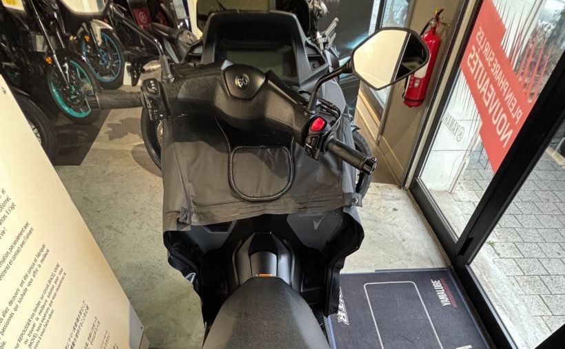 YAMAHA TRICITY 300 3