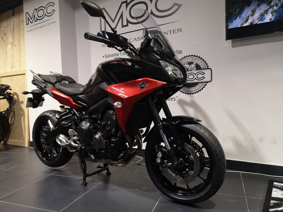 YAMAHA TRACER 9 8