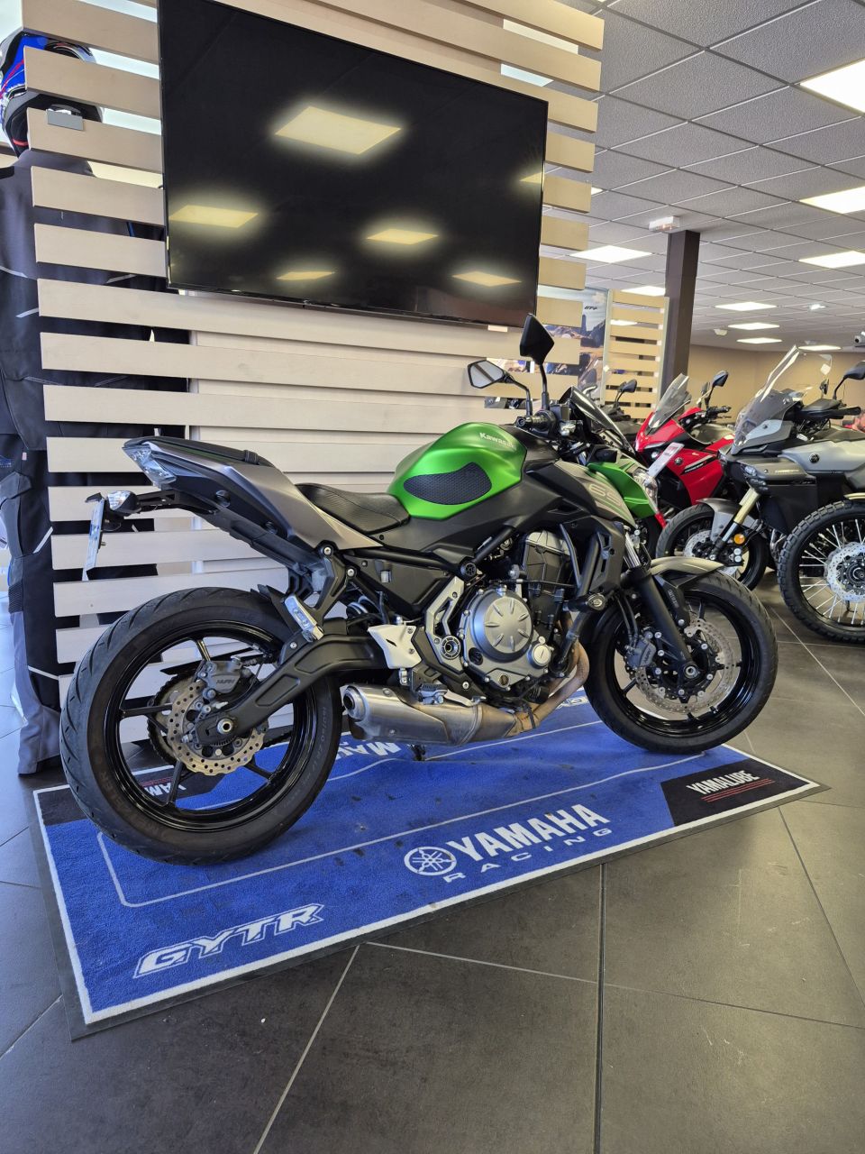 KAWASAKI Z650 - Z650 2