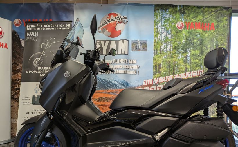 YAMAHA XMAX 300 5