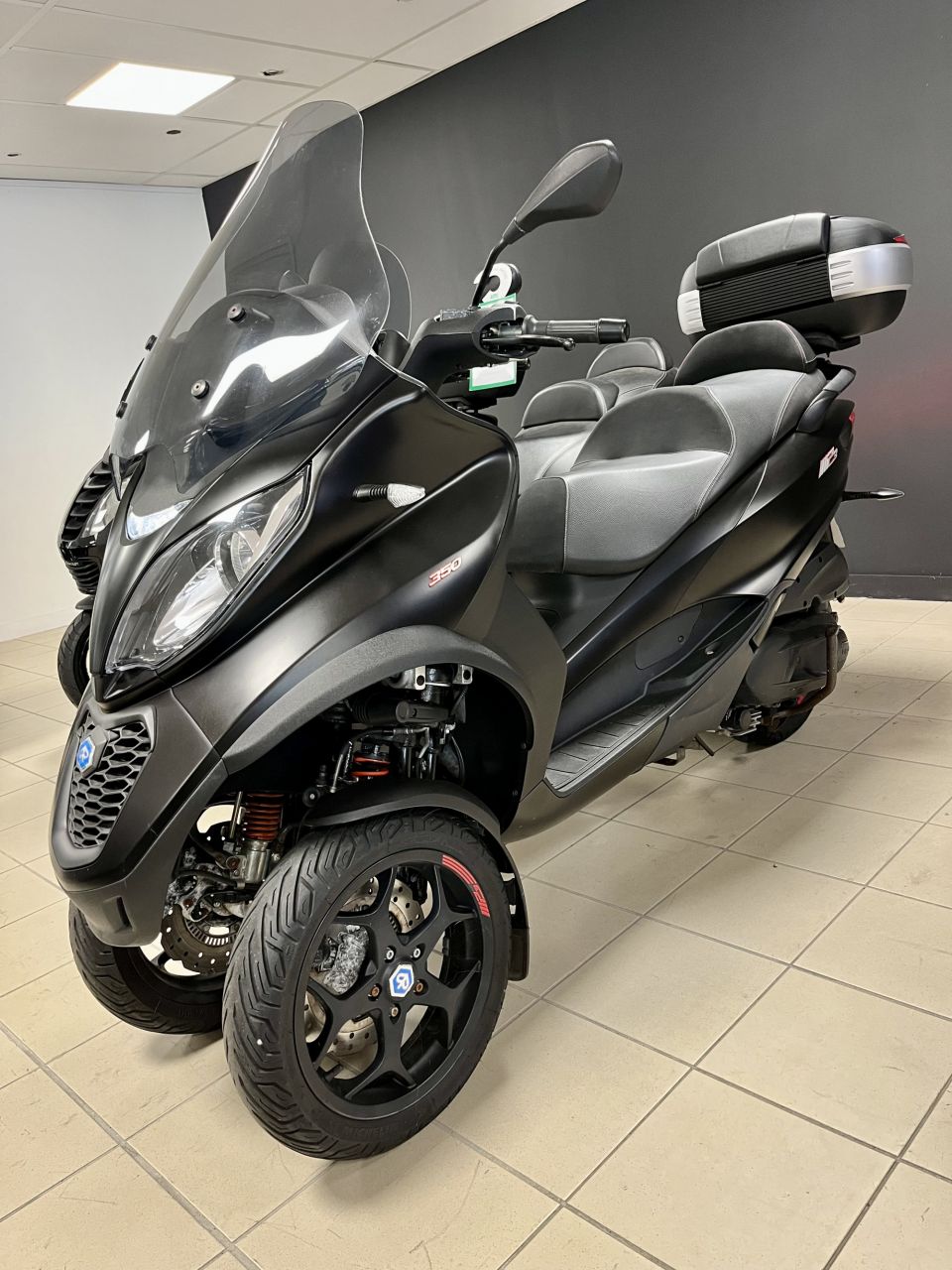 PIAGGIO MP3 350 ABS/ASR 0