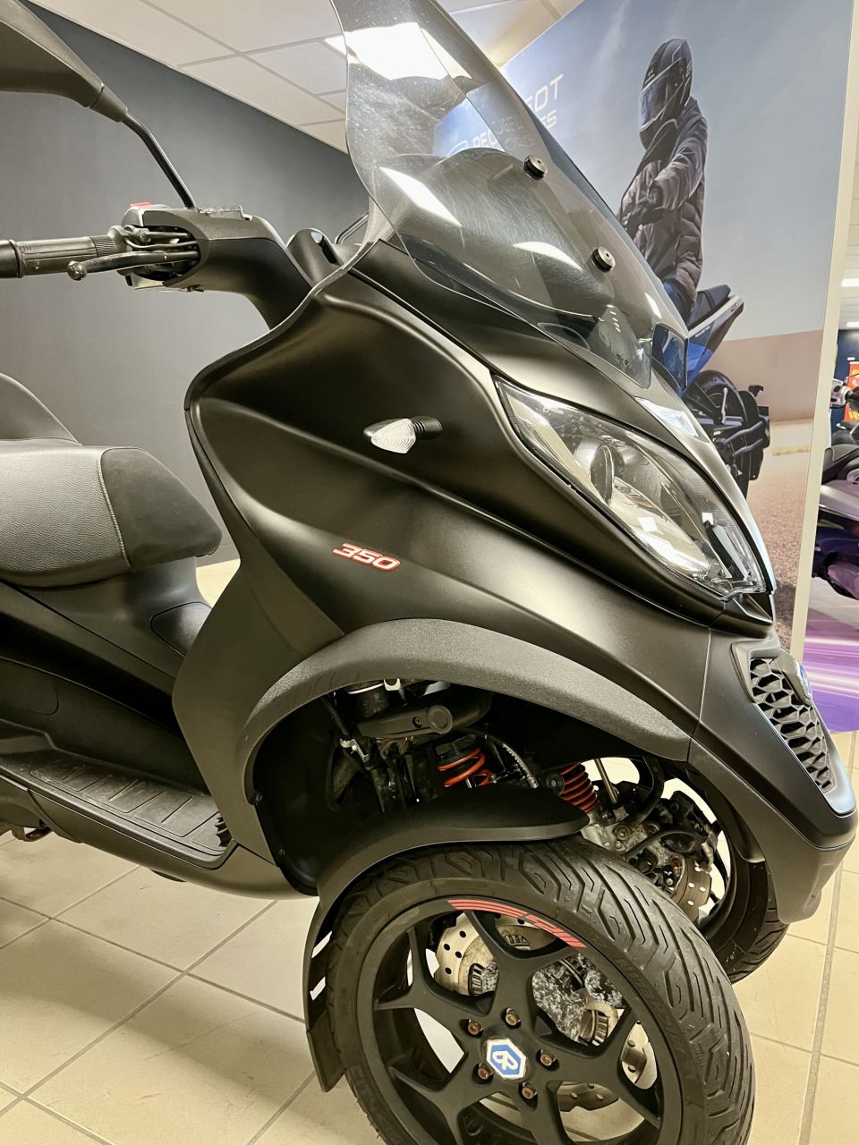 PIAGGIO MP3 350 ABS/ASR 10