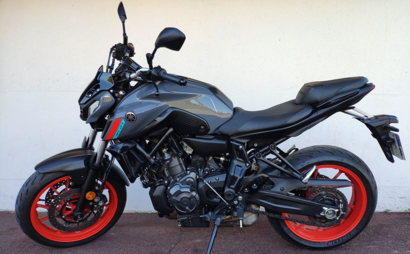 YAMAHA MT-07 0