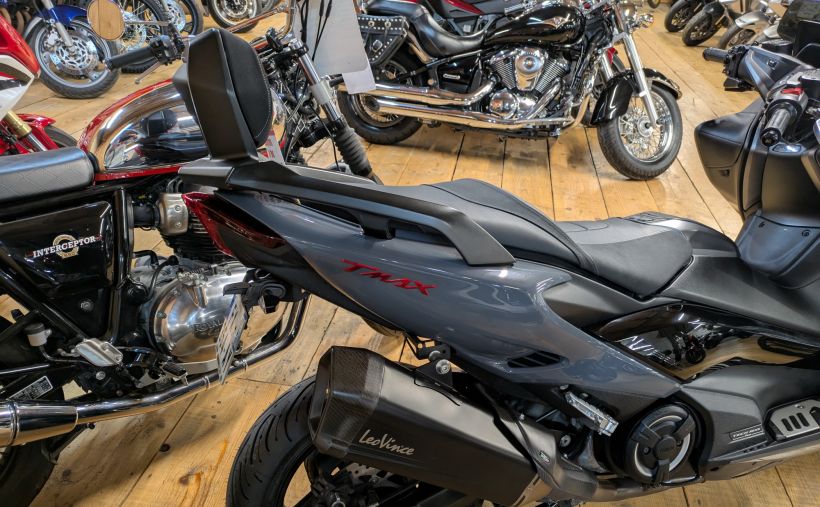YAMAHA XP T-MAX 560 TECH MAX 50