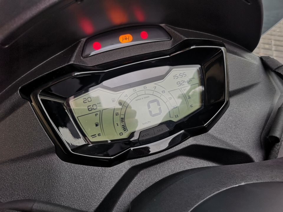 PIAGGIO MP3 310 HPE SPORT 4