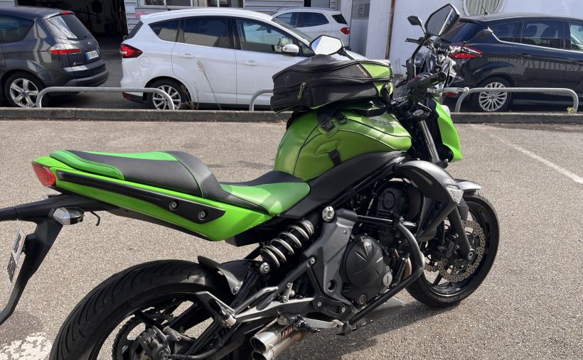 KAWASAKI ER-6 12