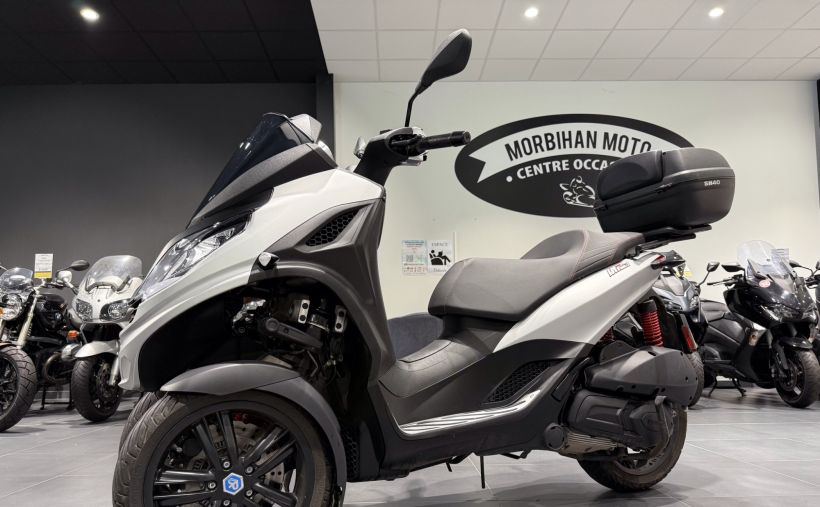 PIAGGIO MP3 300 HPE ABS ASR 0