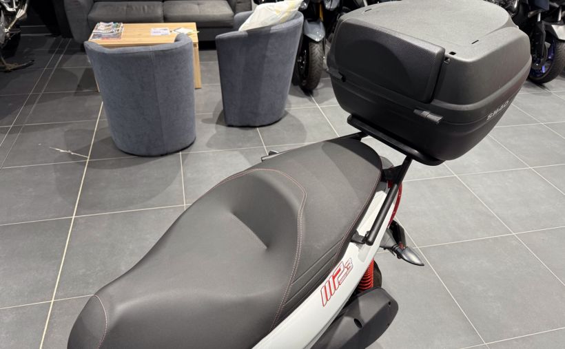 PIAGGIO MP3 300 HPE ABS ASR 3