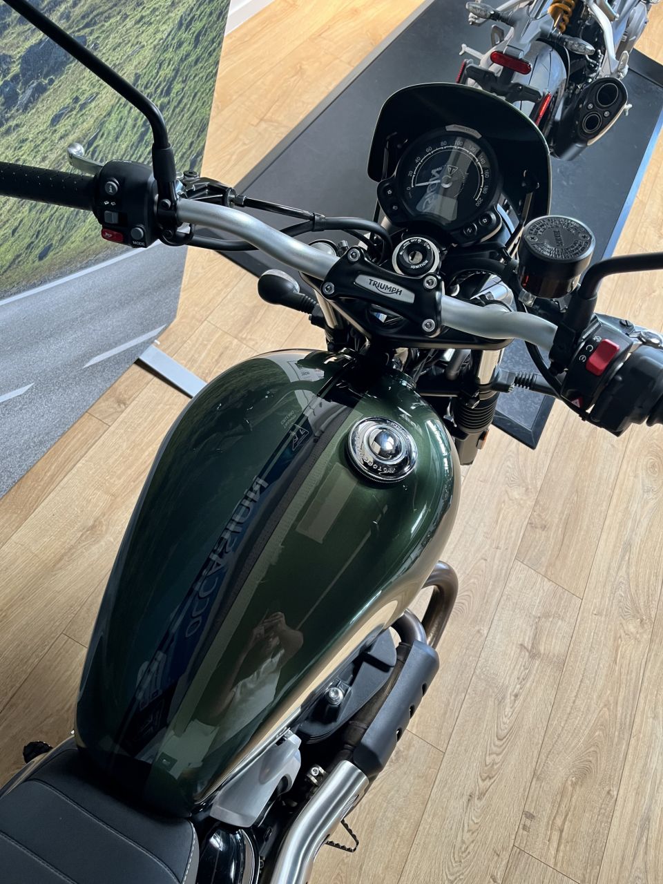 TRIUMPH SCRAMBLER 900 6