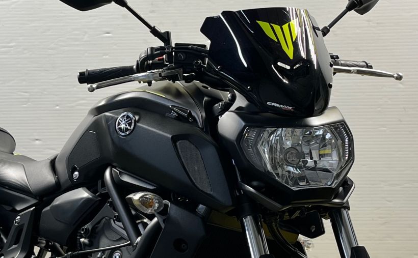 YAMAHA MT-07 2