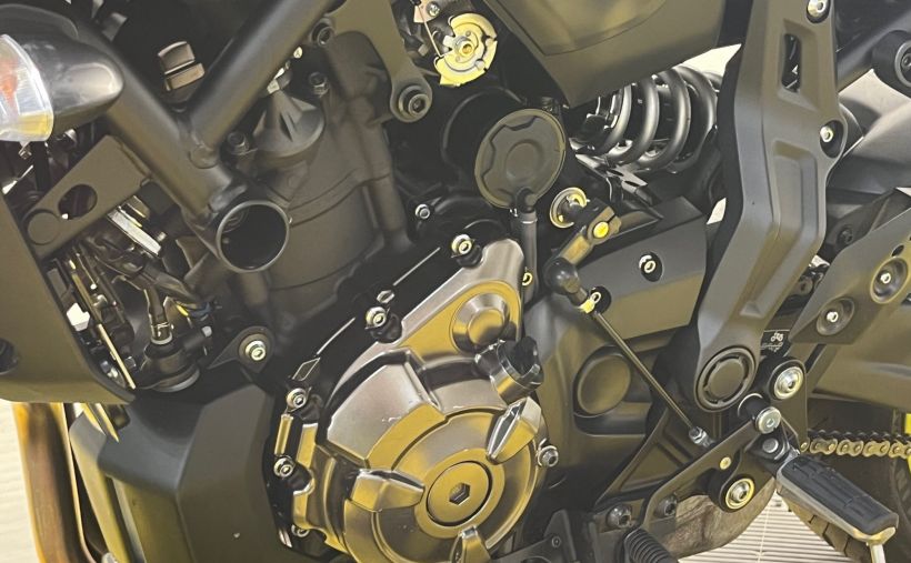 YAMAHA MT-07 8
