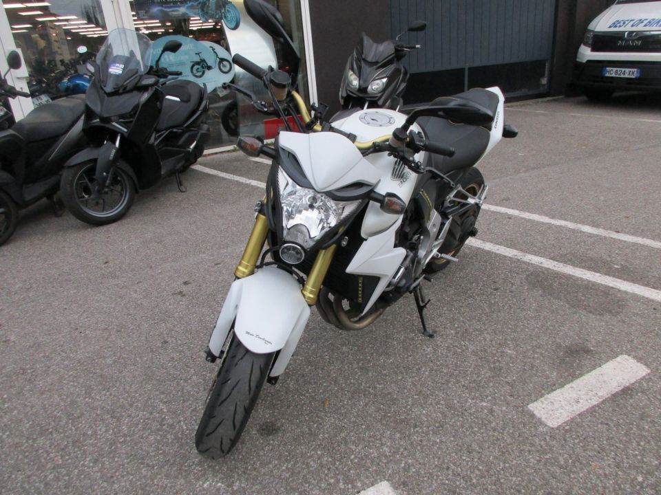 HONDA CB 1000 R 1