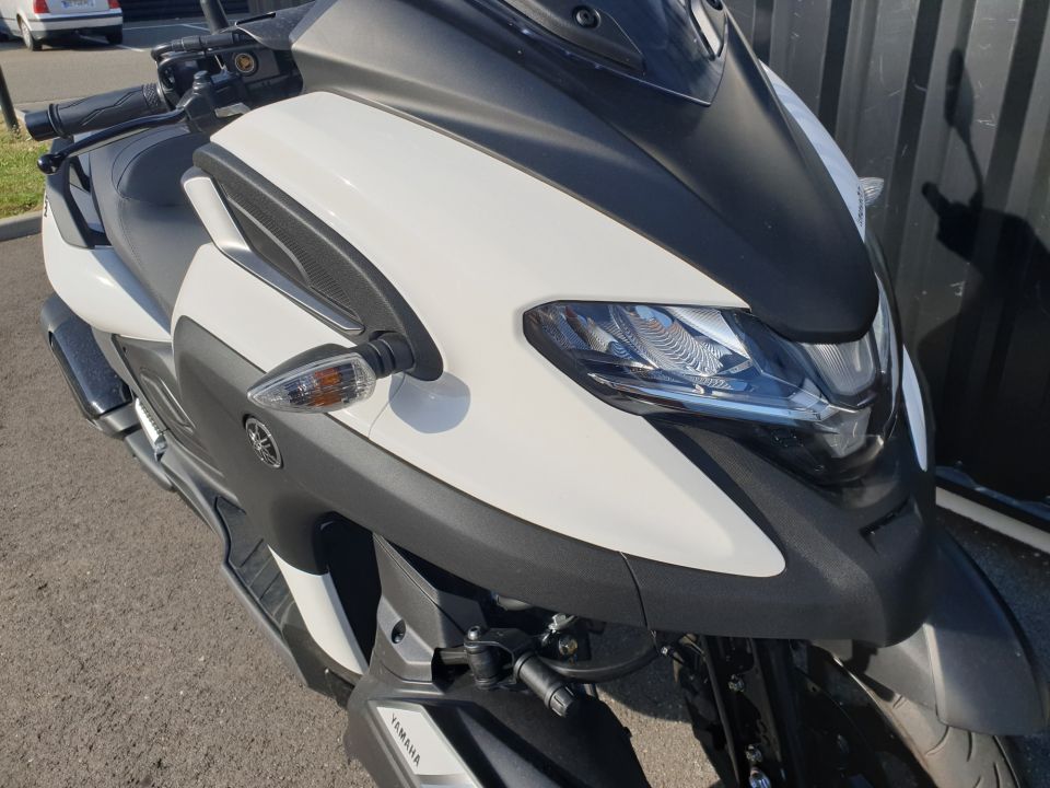 YAMAHA TRICITY 300 5