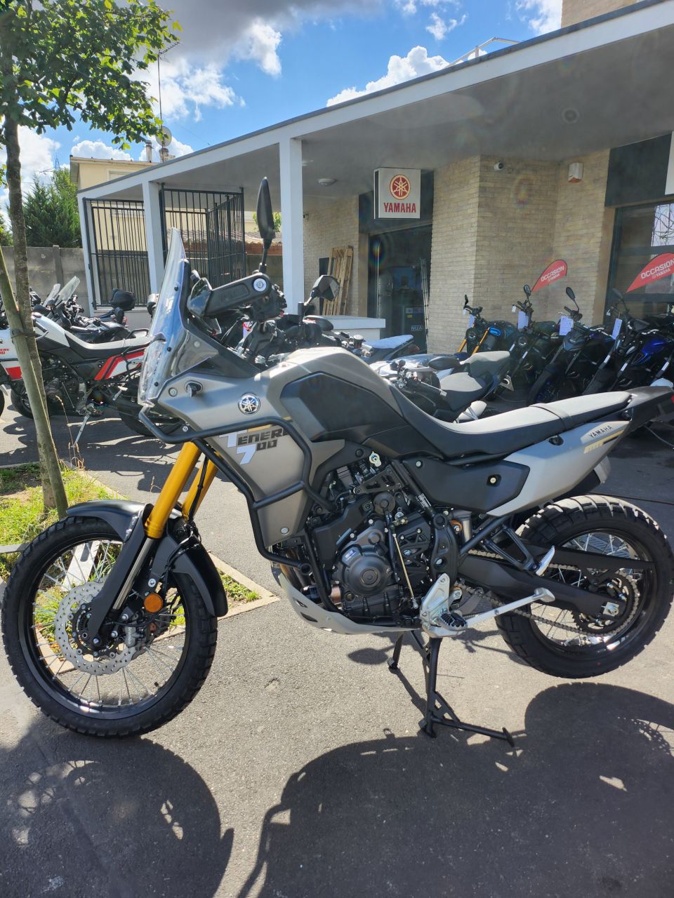 YAMAHA XTZ TENERE 700 1