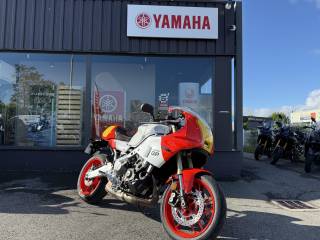 YAMAHA XSR 900 GP - 2024