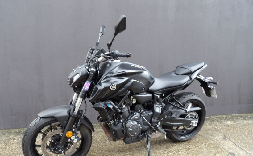 YAMAHA MT-07 (47.5CV) 3