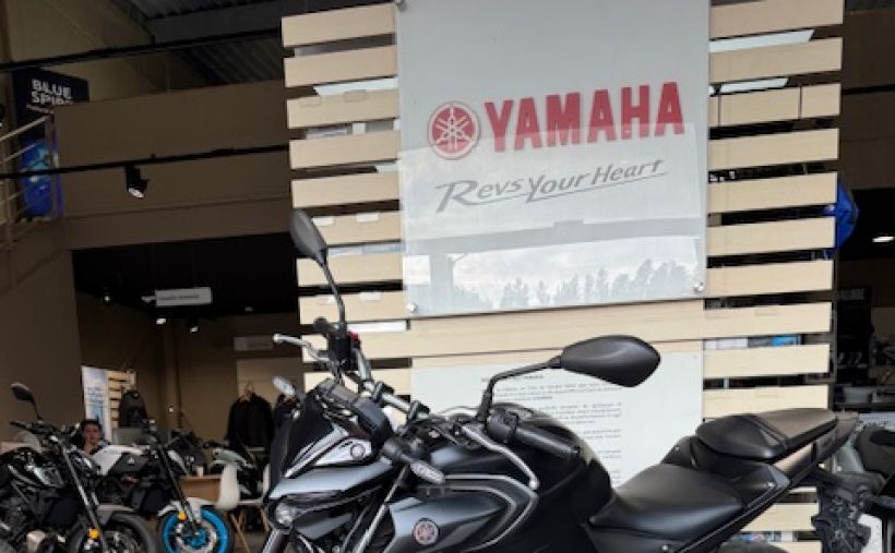 YAMAHA MT-03 0
