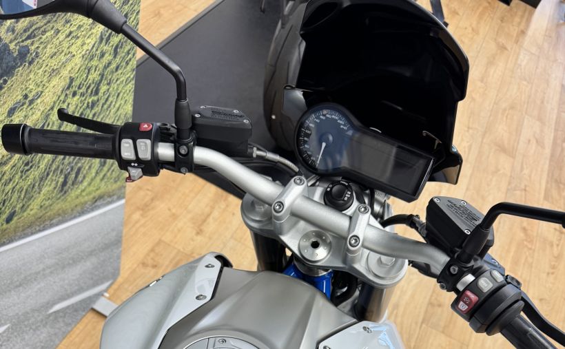 BMW R1200R 6