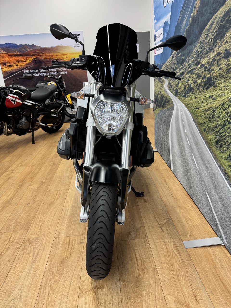 BMW R1200R 8