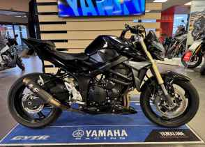 SUZUKI GSR 750 - 2011