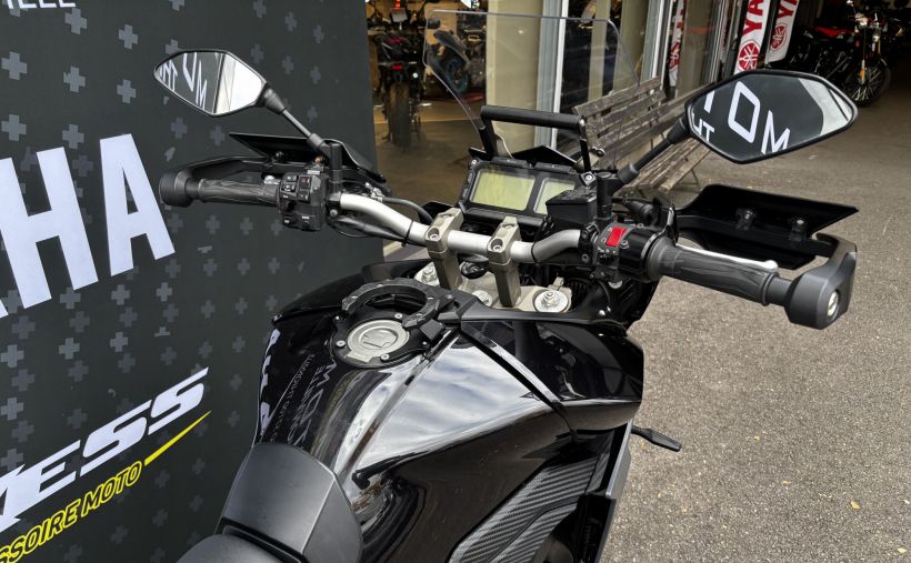 YAMAHA TRACER 900 2