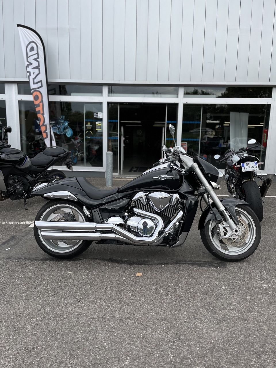 SUZUKI INTRUDER 1800 3