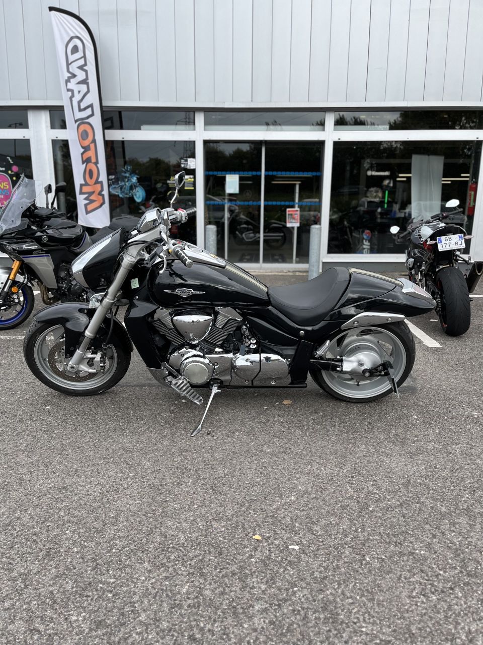 SUZUKI INTRUDER 1800 6