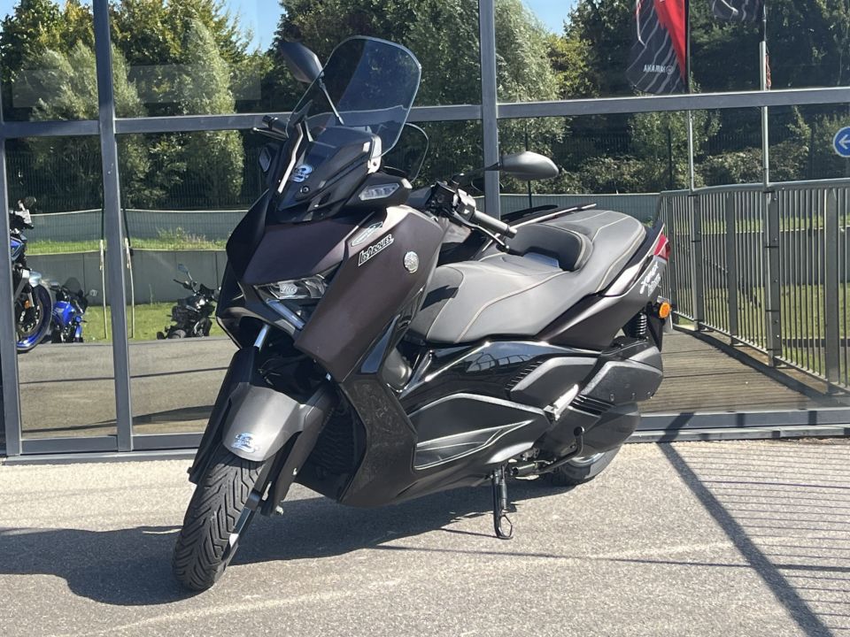 YAMAHA XMAX 300 Tech Max 0