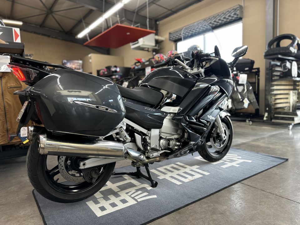 YAMAHA FJR 1300 ABS 2