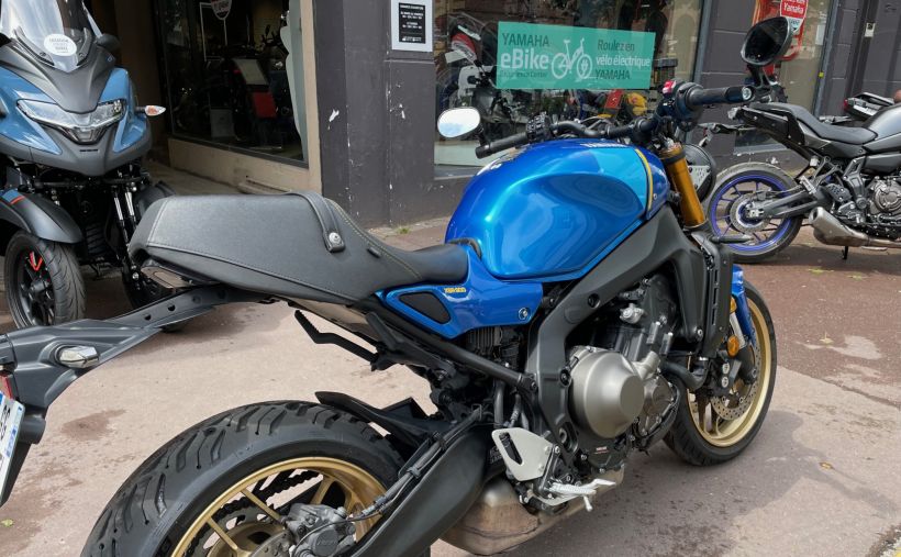 YAMAHA XSR 900 2