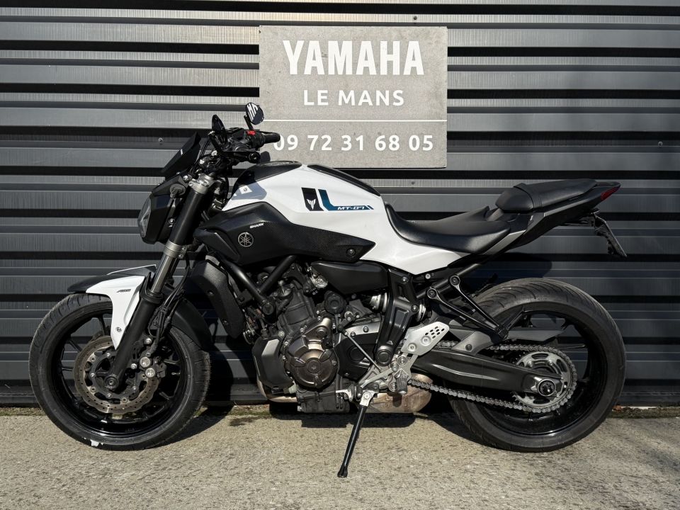 YAMAHA MT-07 (47.5CV) 0