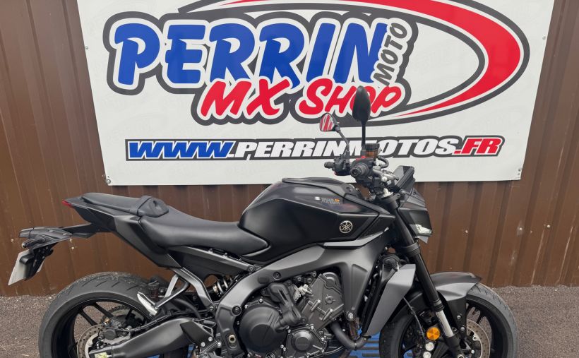 YAMAHA MT-09 YCCS 3