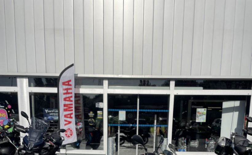 YAMAHA MT-09 3