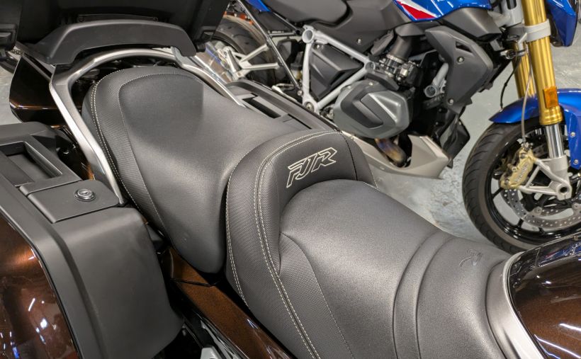YAMAHA FJR 1300 ABS 4
