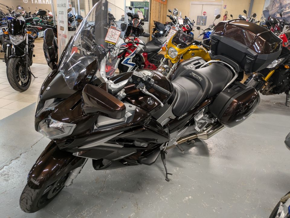YAMAHA FJR 1300 ABS 10