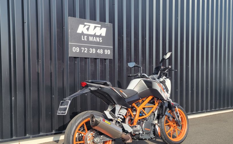 KTM 390 DUKE 4
