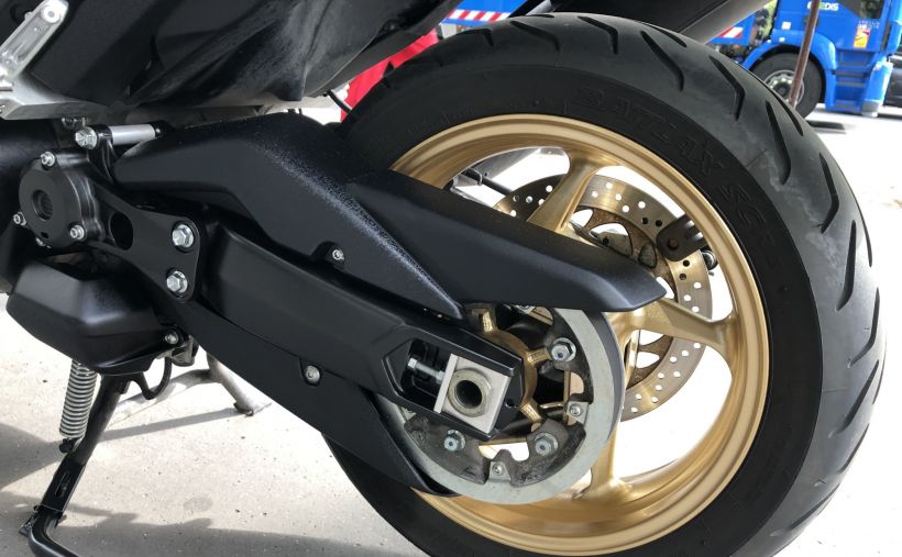 YAMAHA XP T-MAX 560 TECH MAX 11