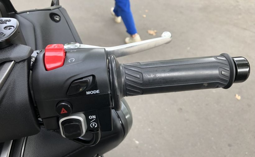YAMAHA XP T-MAX 560 TECH MAX 16