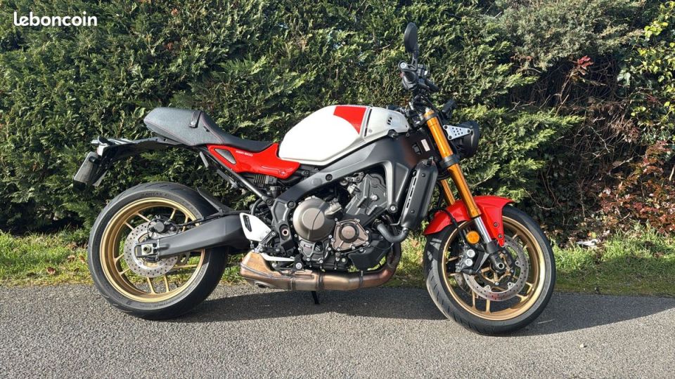 YAMAHA XSR 900 0