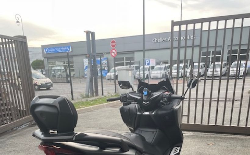 YAMAHA XP T-MAX 560 TECH MAX KAMO 3