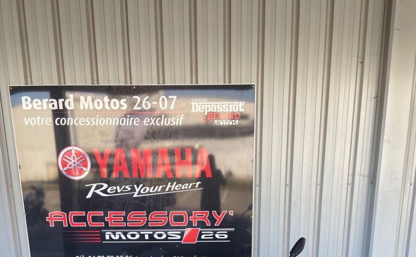 YAMAHA MT-09 1
