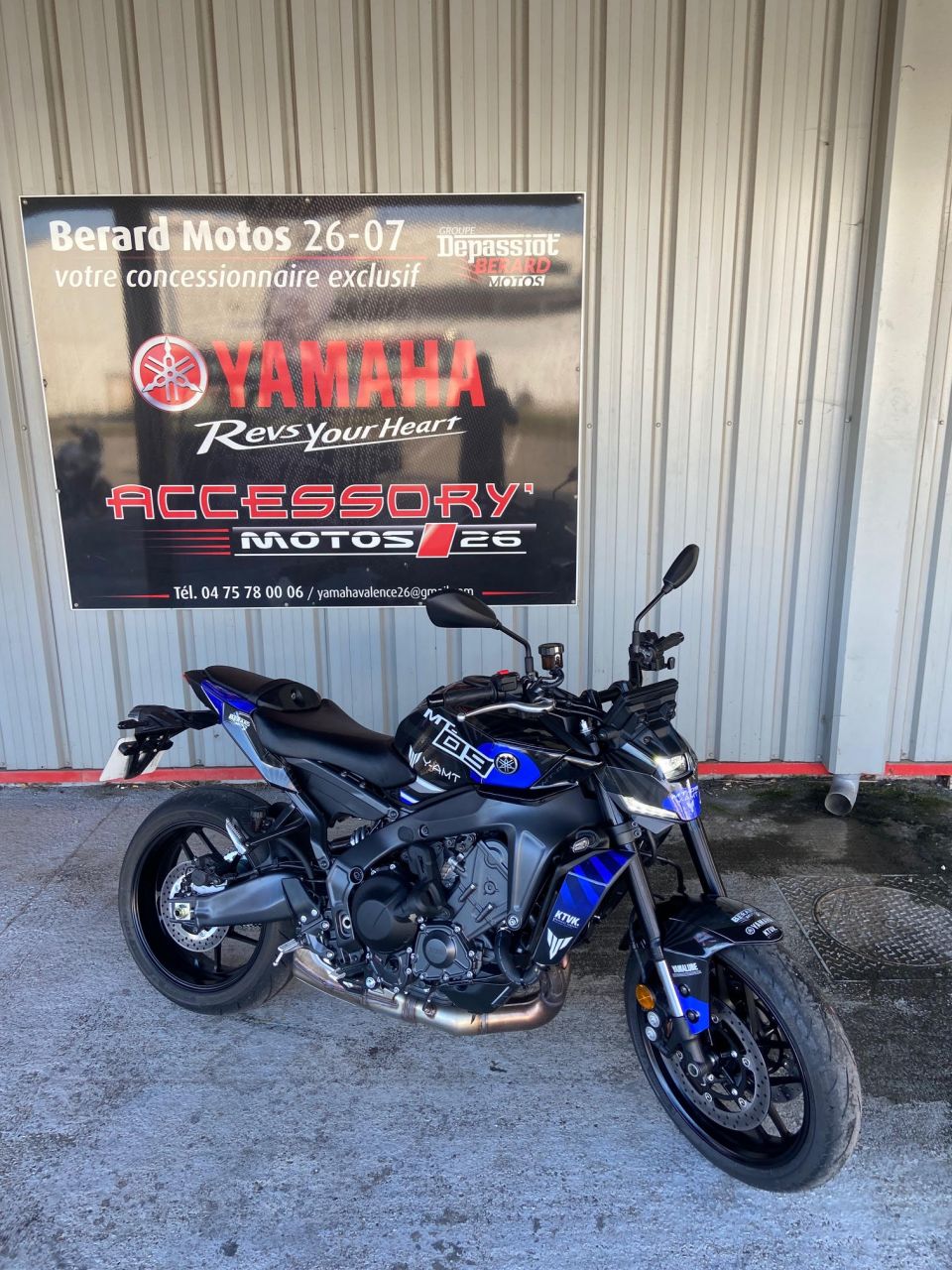 YAMAHA MT-09 1