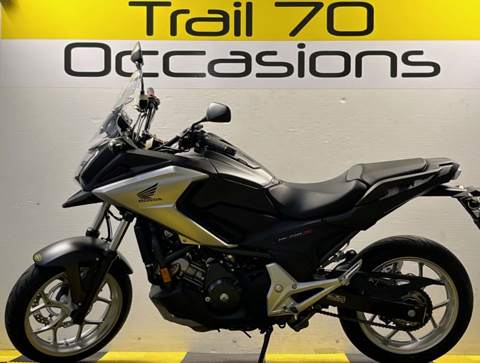 HONDA NC 750 X 6