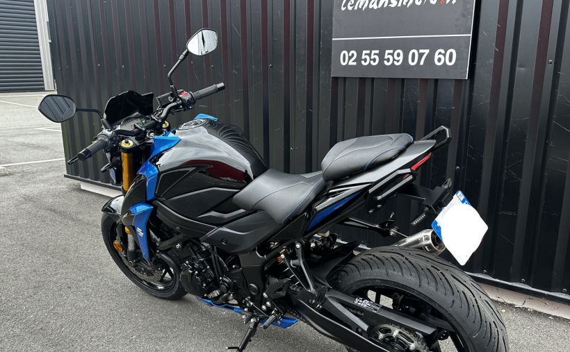 SUZUKI GSX-S 750 30