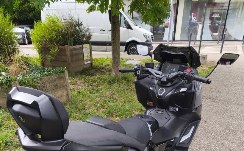 YAMAHA XP T-MAX 560 TECH MAX 2