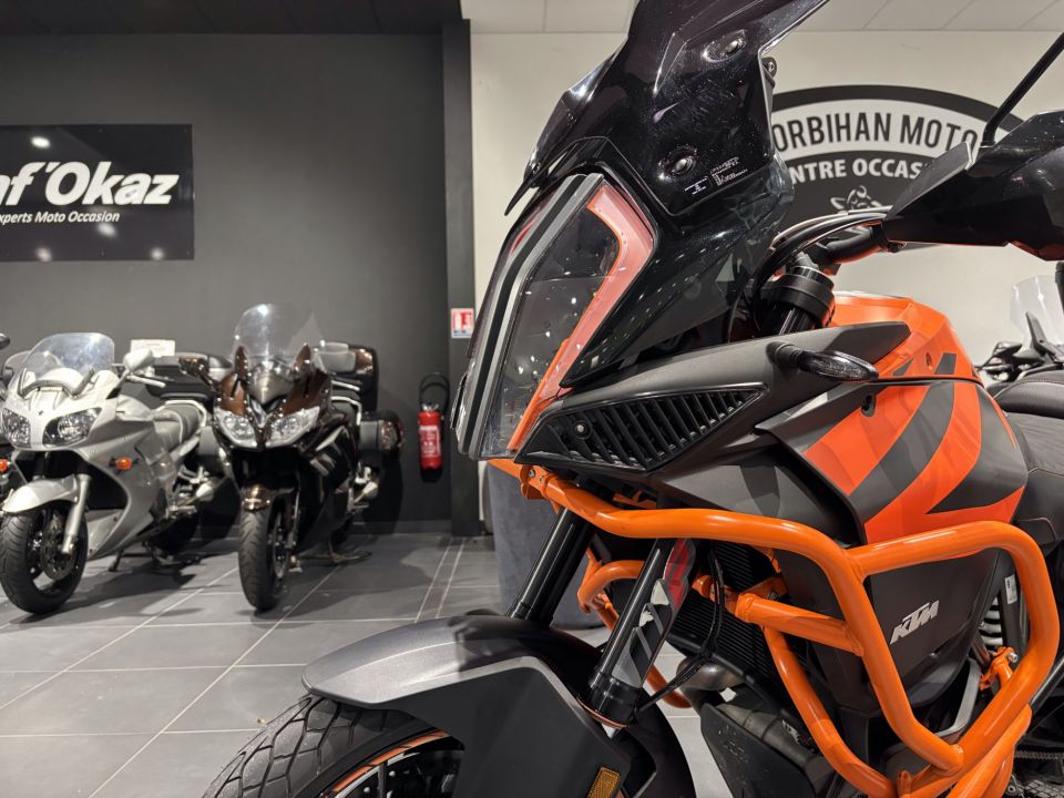 KTM 1290 SUPER ADVENTURE S 20