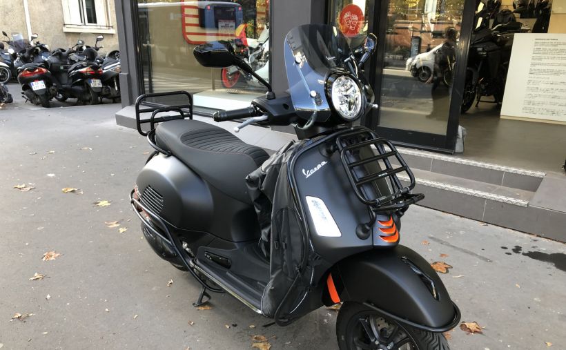 VESPA GTS SUPER SPORT 0
